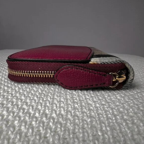 BURBERRY Elmore Horseferry Check leather Zip Around Wallet As is - Picture 3 of 13